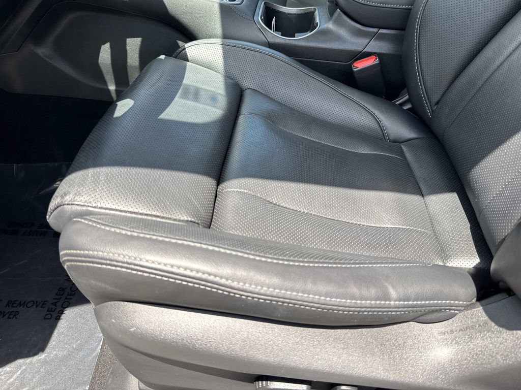 Used 2023 Subaru Outback Touring XT AWD/4WD image 28