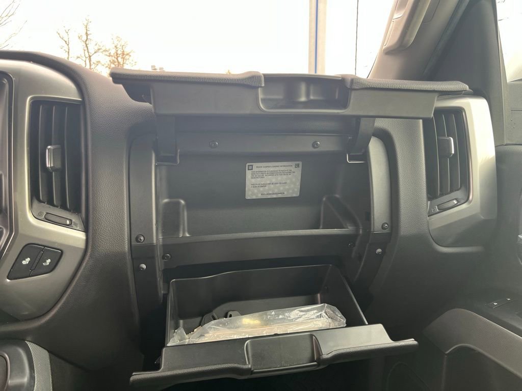 Used 2018 Chevrolet Silverado 1500 LT w/ LT Plus Package AWD/4WD image 23