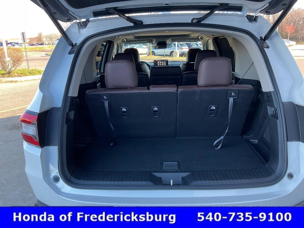 Certified 2025 Honda Pilot Elite image 12