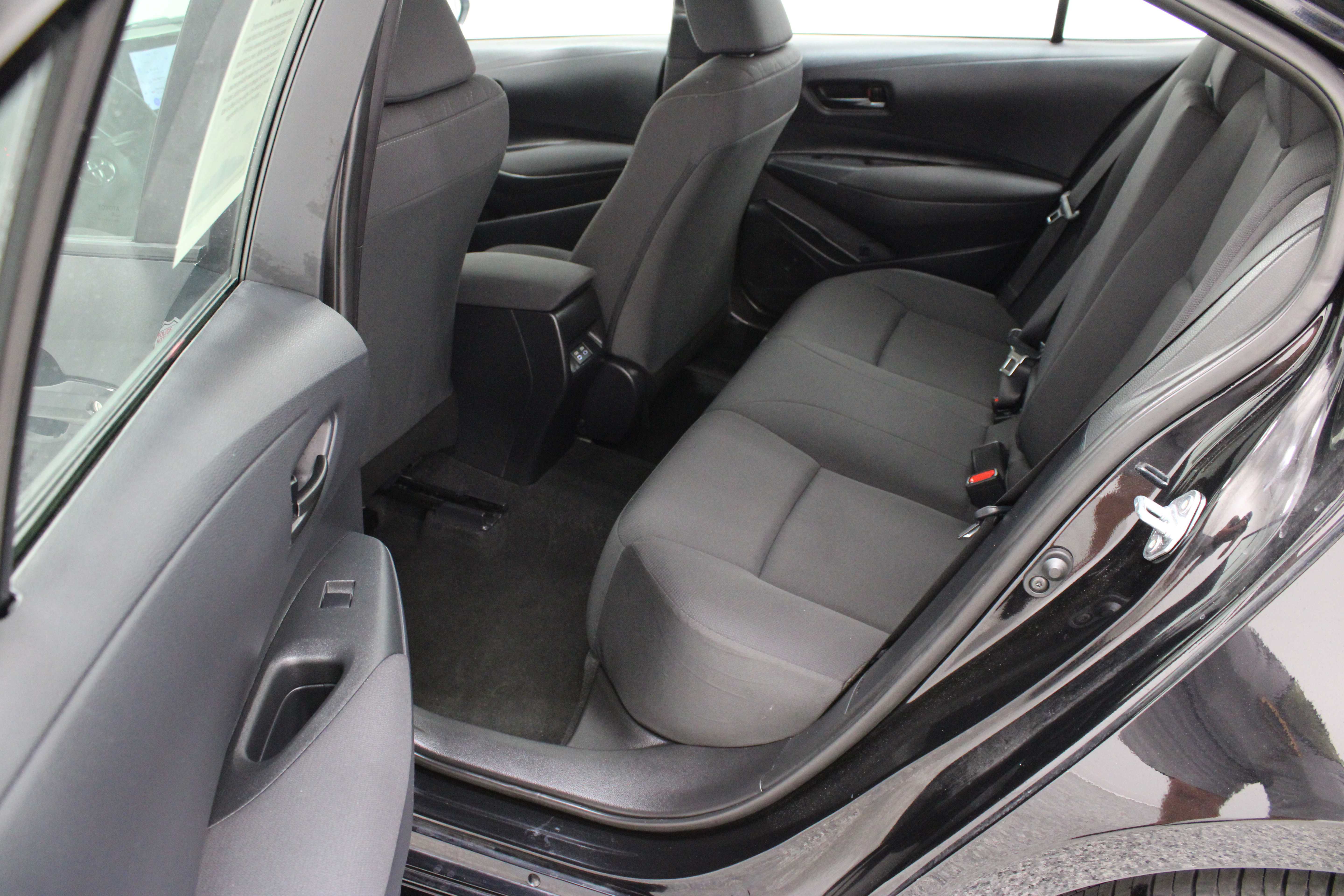 Used 2026 Toyota Corolla LE FWD image 26
