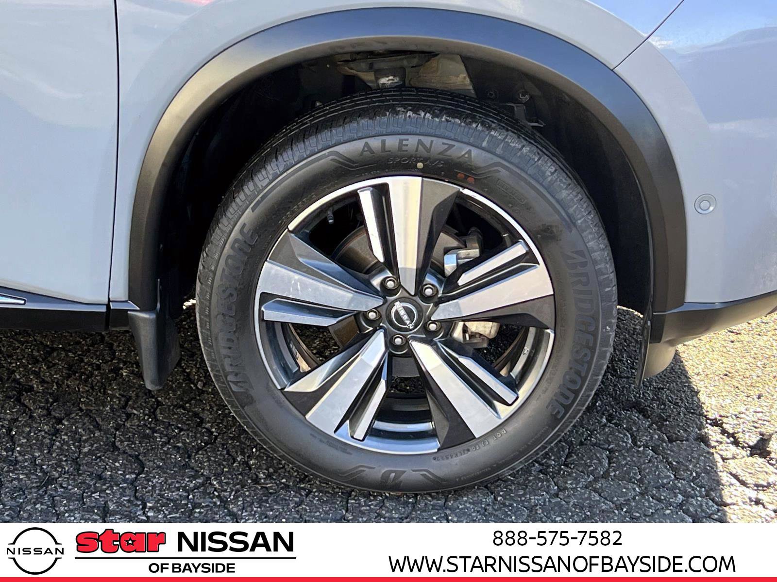 Used 2023 Nissan Rogue SL w/ SL Premium Package image 8
