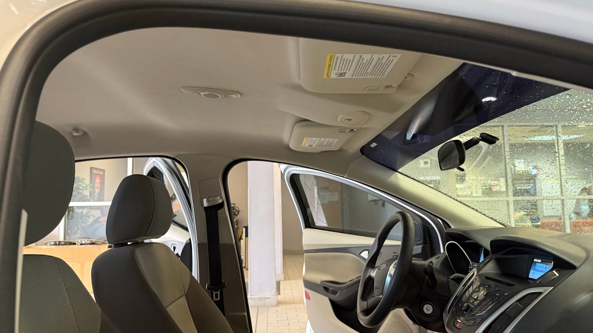 Used 2014 Ford Focus SE image 16