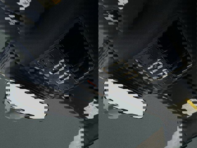 Certified 2025 Jaguar F-PACE R-Dynamic S image 30