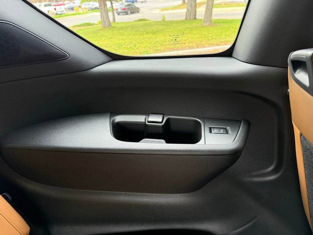 New 2026 Nissan Armada SL w/ Captain's Chari Seat Package image 21