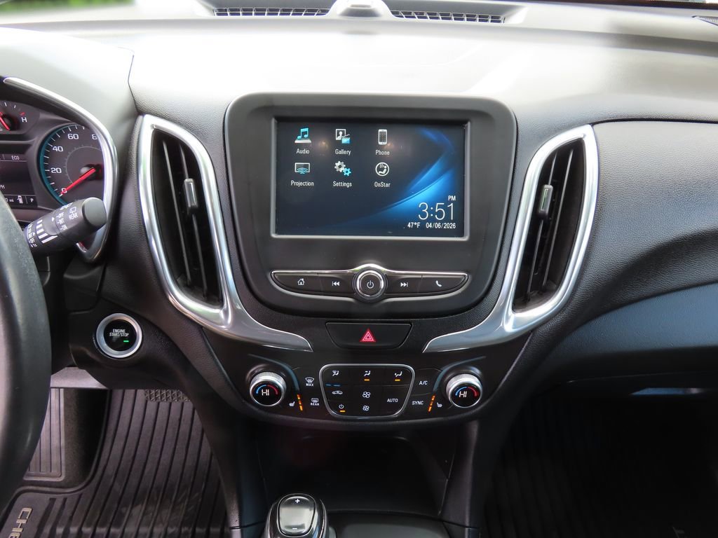 Used 2018 Chevrolet Equinox LT AWD/4WD image 16
