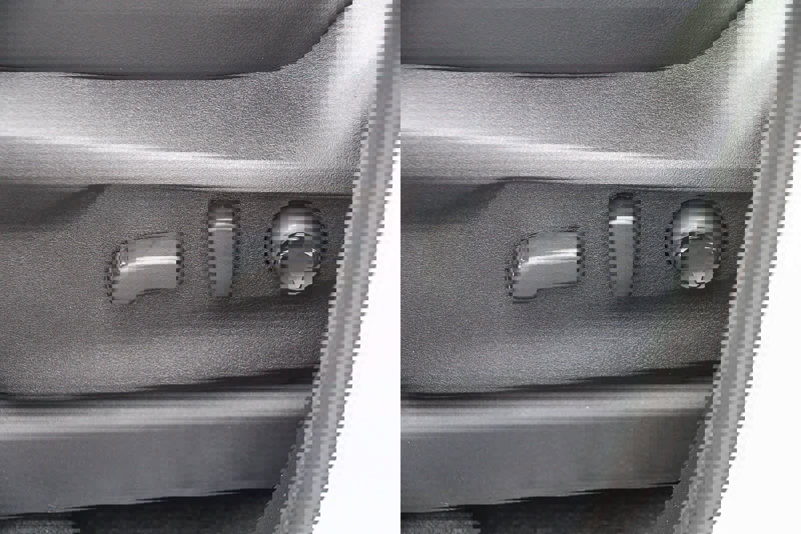 New 2025 Subaru Ascent Bronze Edition image 18