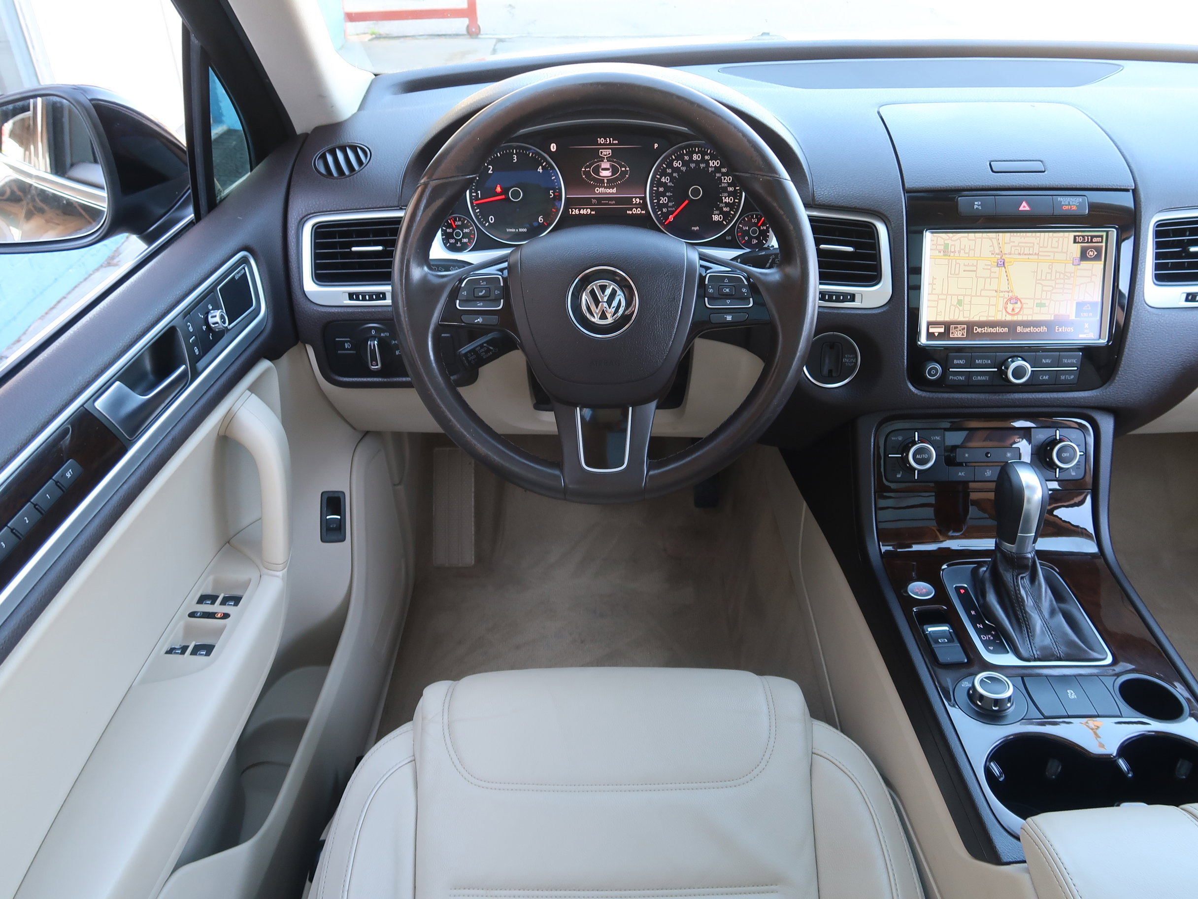 Used 2014 Volkswagen Touareg Executive image 14