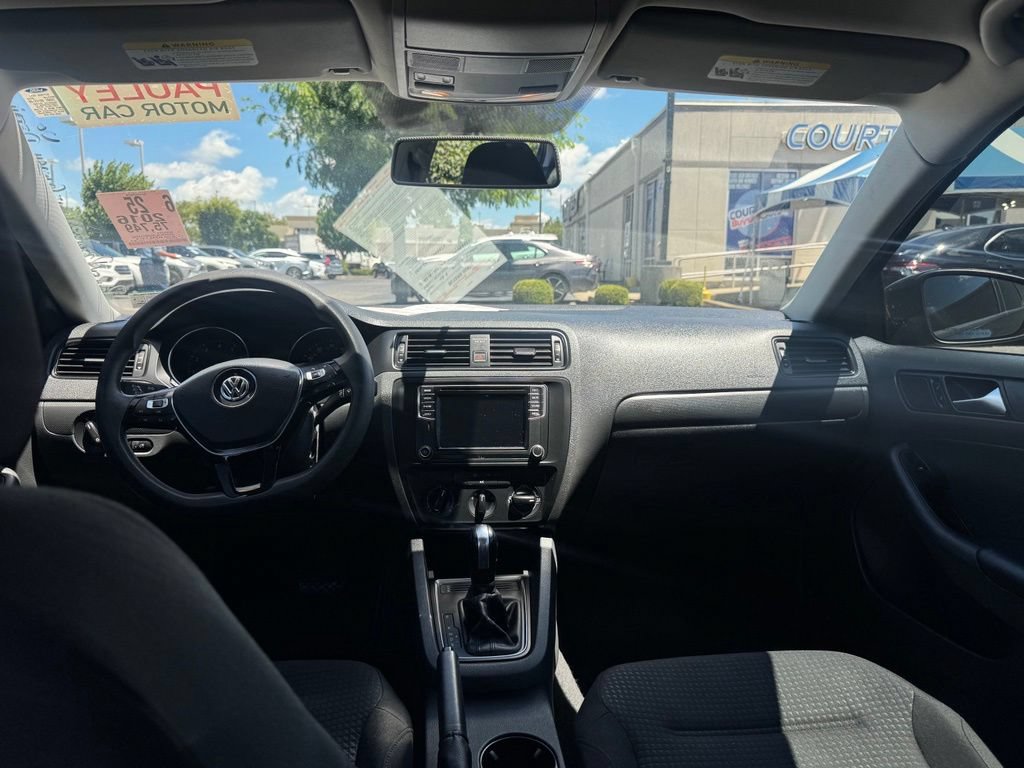 Used 2016 Volkswagen Jetta S FWD image 9