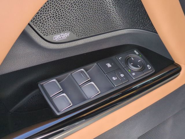 Used 2024 Lexus LX 600 4WD w/ Appearance Package image 13