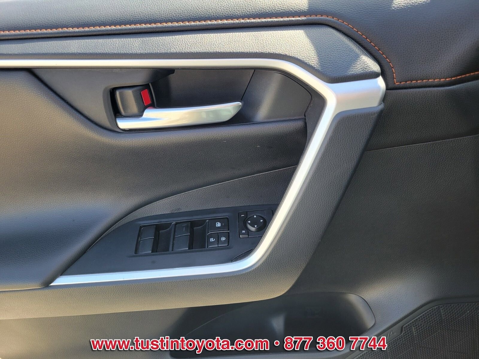 Certified 2019 Toyota RAV4 Adventure AWD/4WD image 17