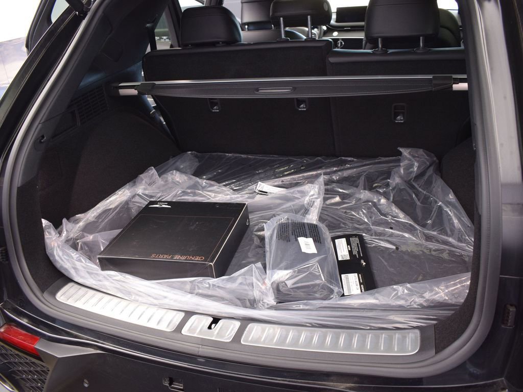 Used 2025 Genesis GV70 2.5T w/ Sport Prestige Package image 24