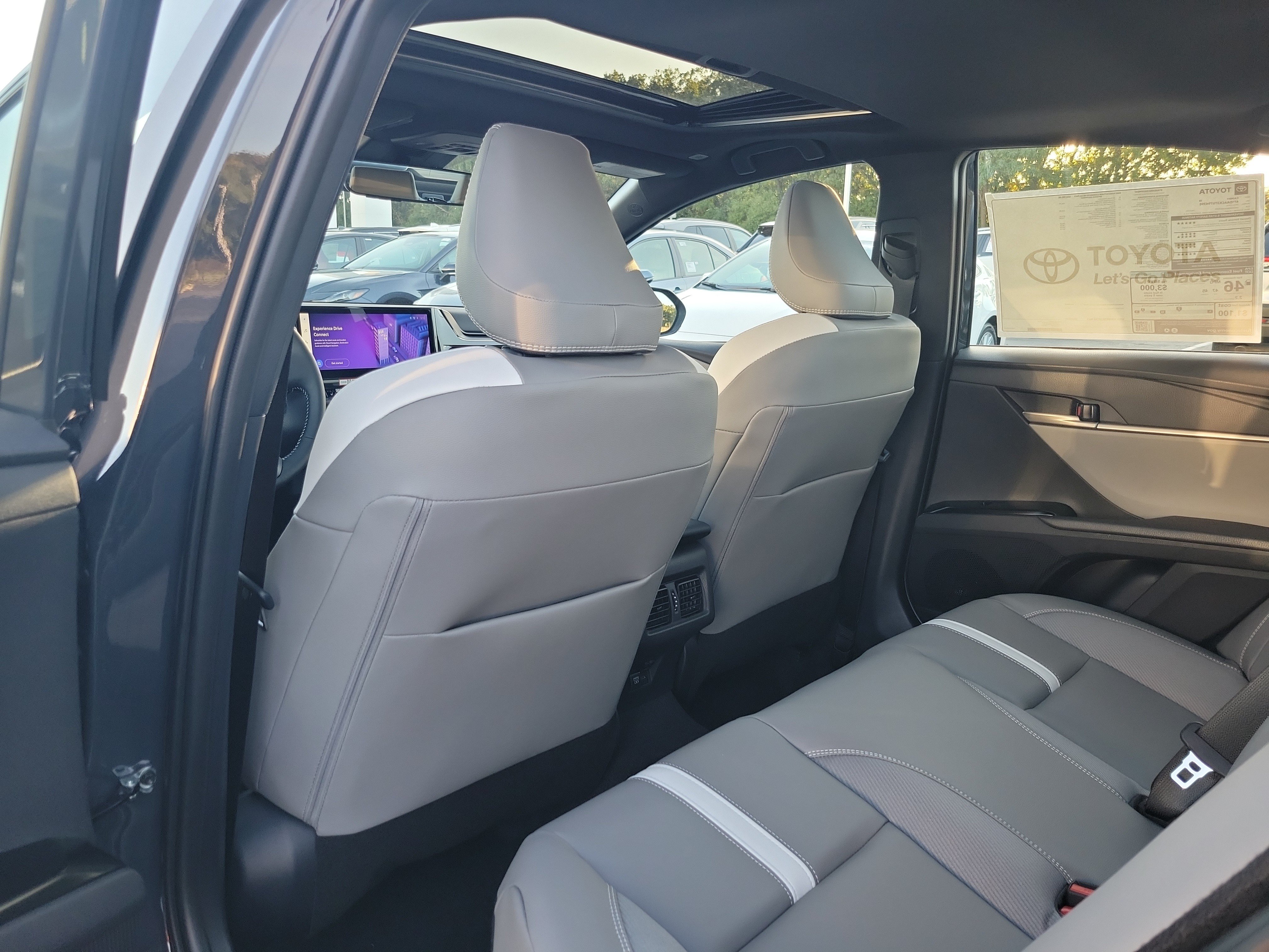 New 2026 Toyota Camry SE FWD image 11