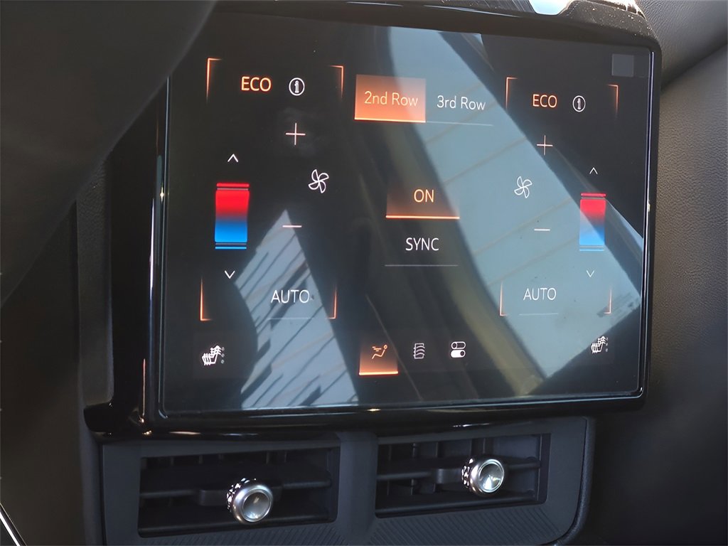 New 2026 Cadillac Vistiq Sport image 16