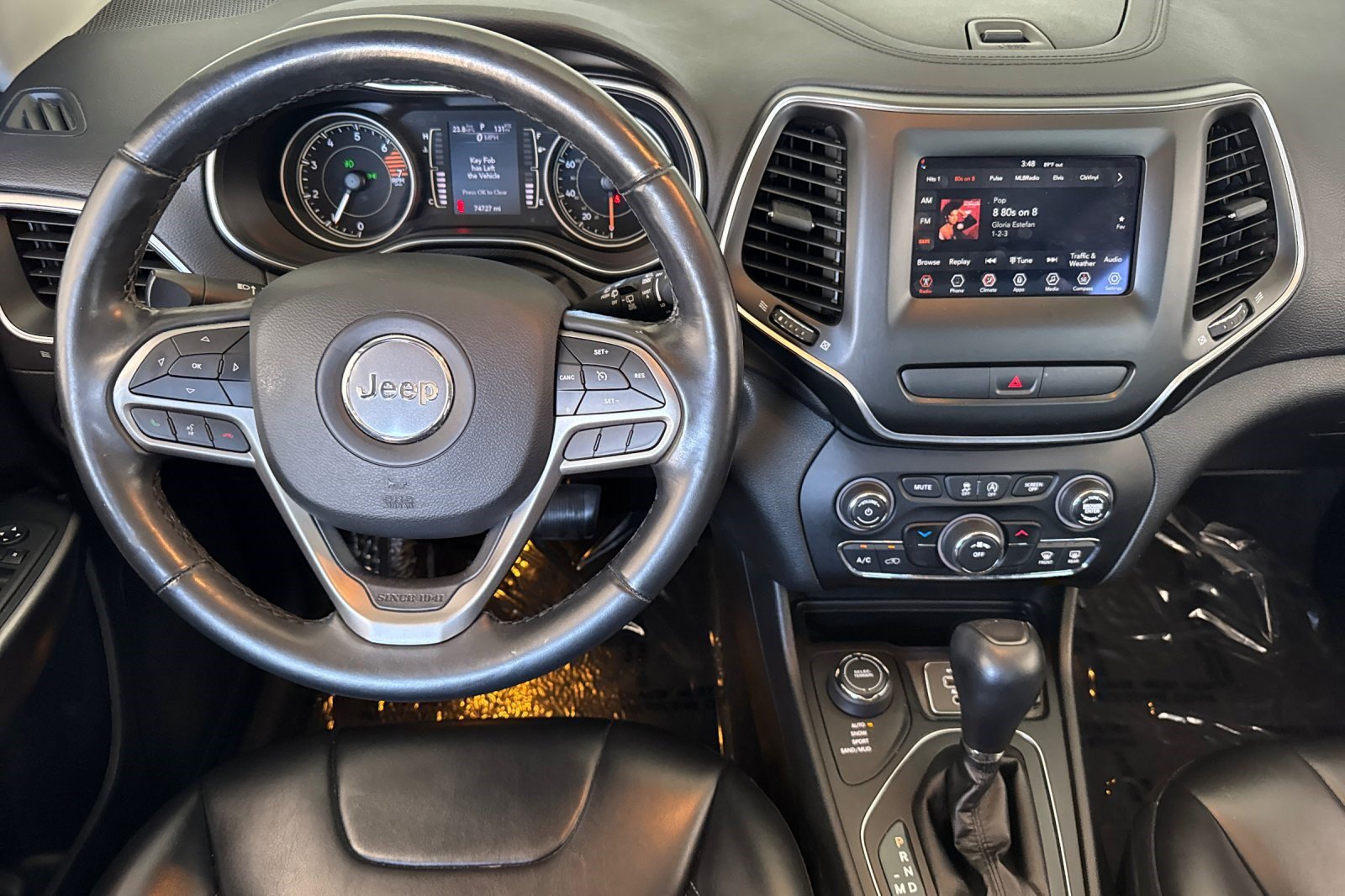 Used 2019 Jeep Cherokee Latitude Plus AWD/4WD image 31