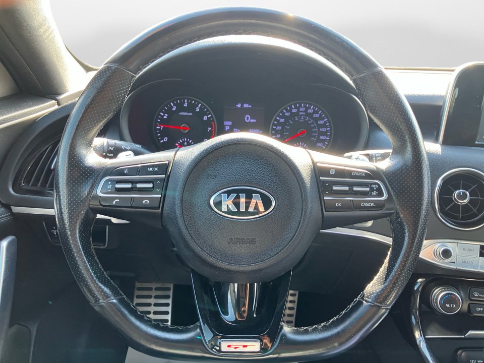 Used 2019 Kia Stinger GT RWD image 13