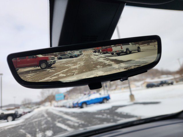 Used 2022 Chevrolet Traverse Premier w/ Redline Edition image 52