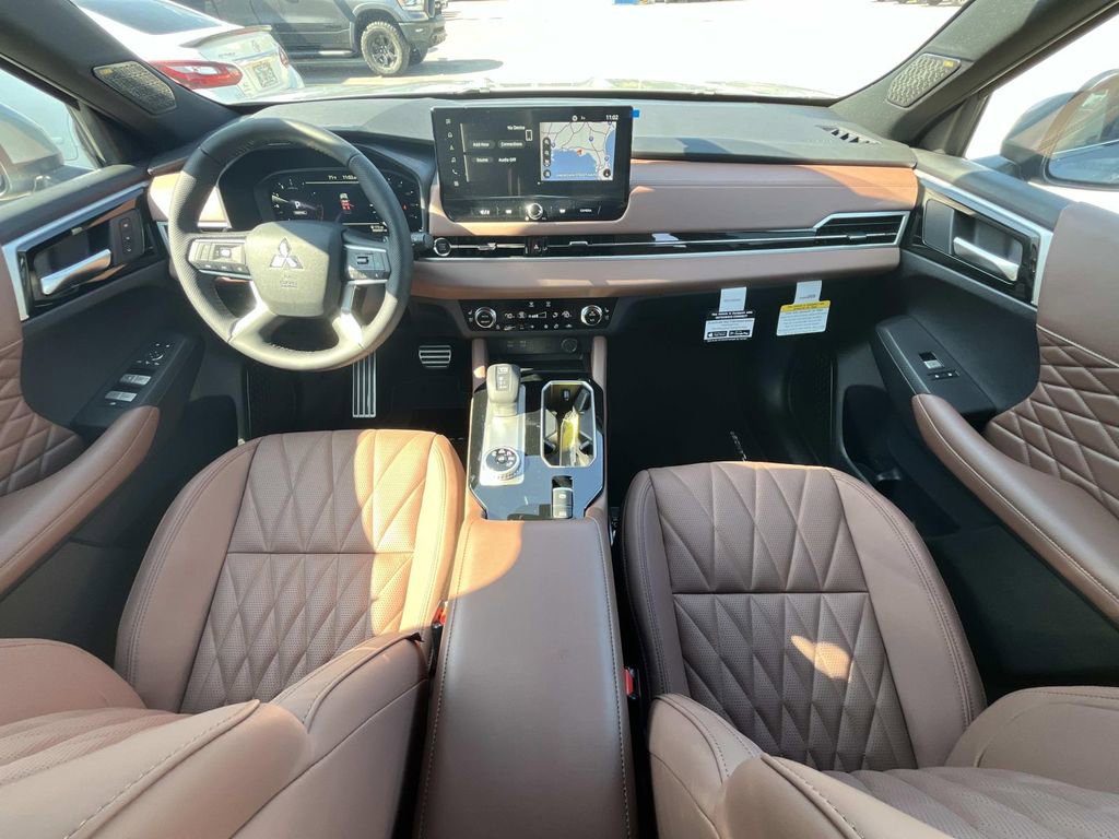 New 2026 Mitsubishi Outlander SEL FWD image 16