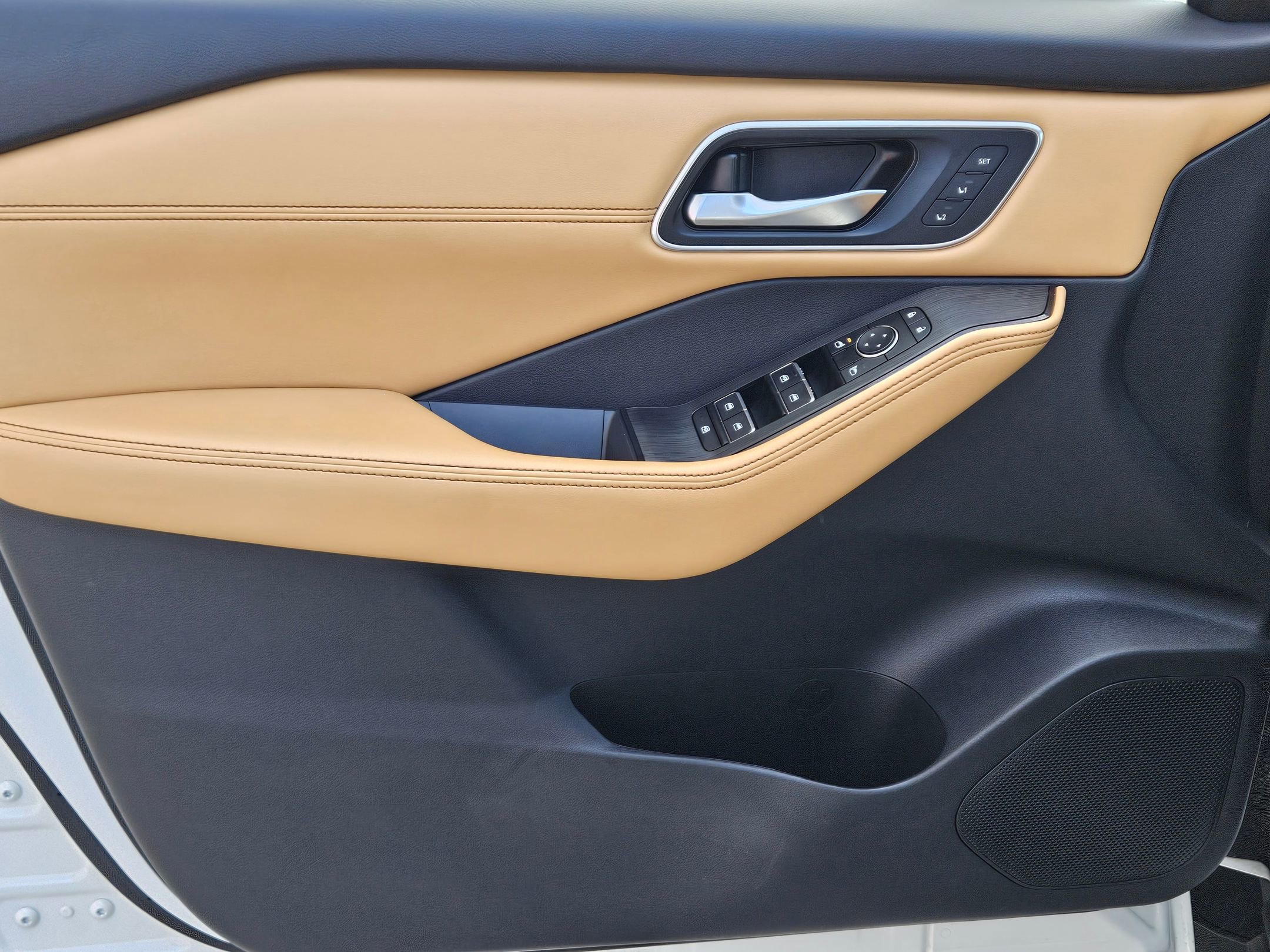 Used 2023 Nissan Rogue Platinum w/ Platinum Premium Package AWD/4WD image 18