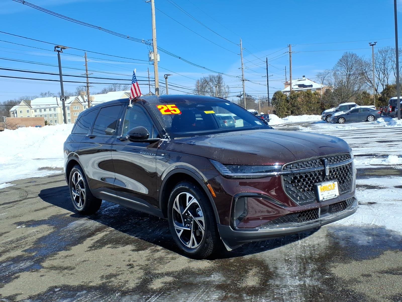 Used 2025 Lincoln Nautilus Premier w/ Jet Appearance Package image 1