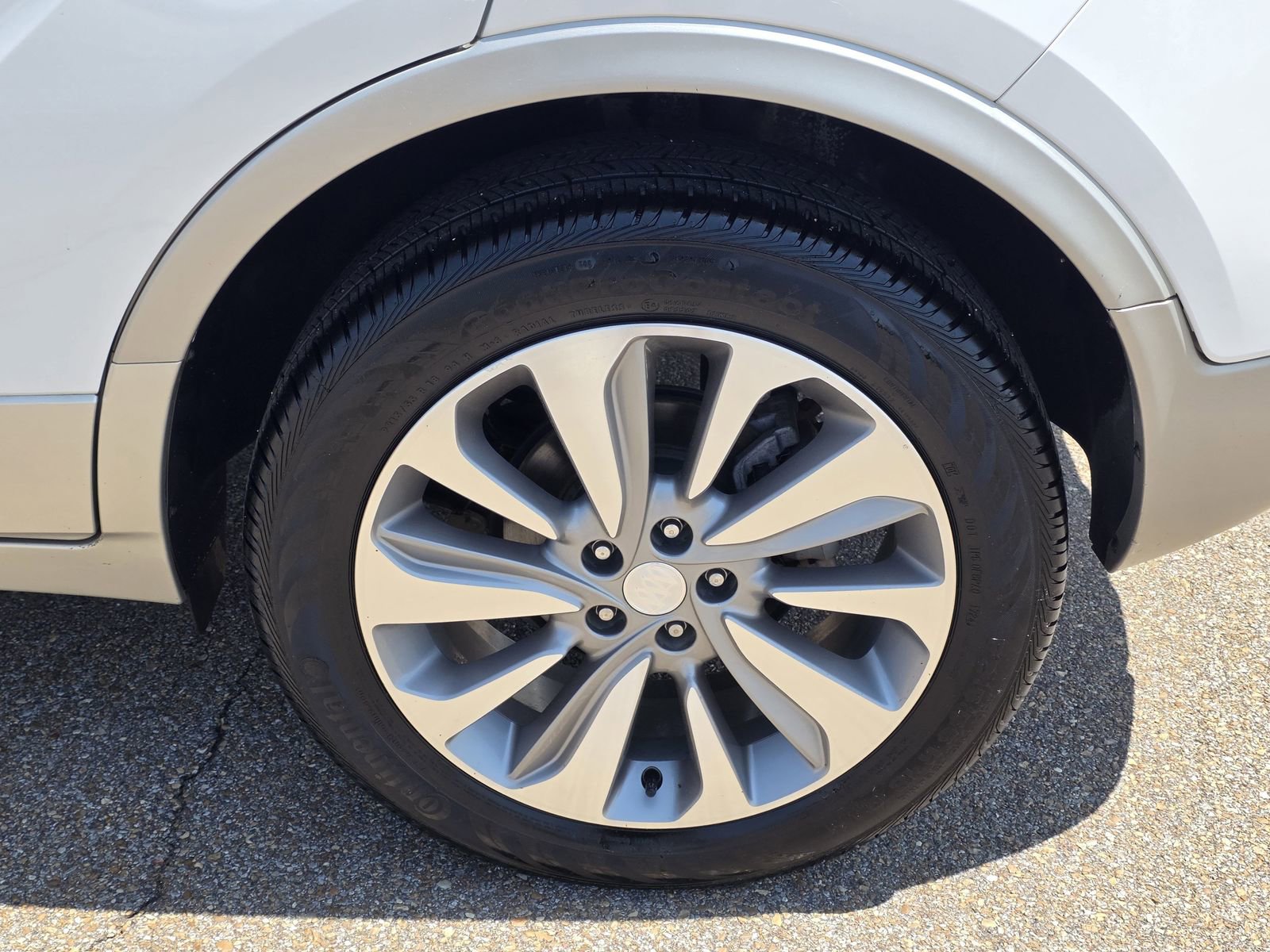 Used 2020 Buick Encore Preferred image 25