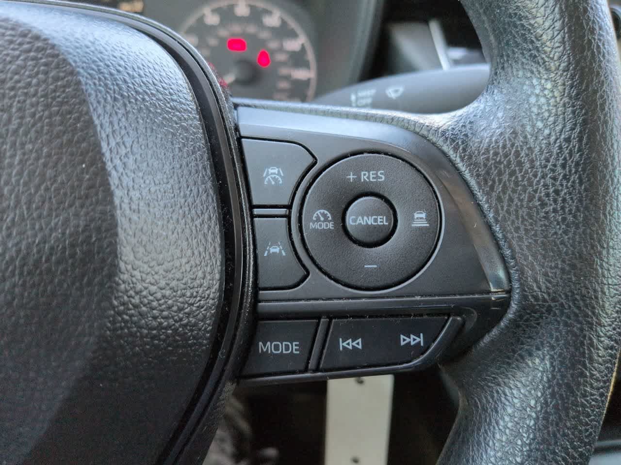 Certified 2025 Toyota Corolla LE FWD image 23