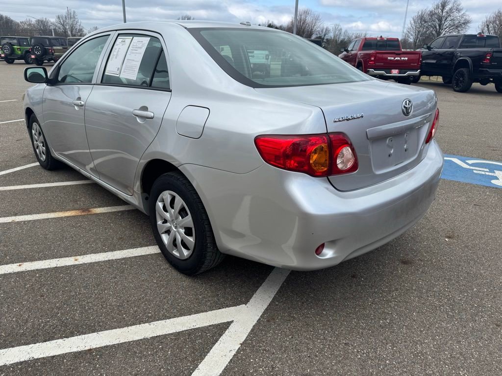 Used 2010 Toyota Corolla LE image 7