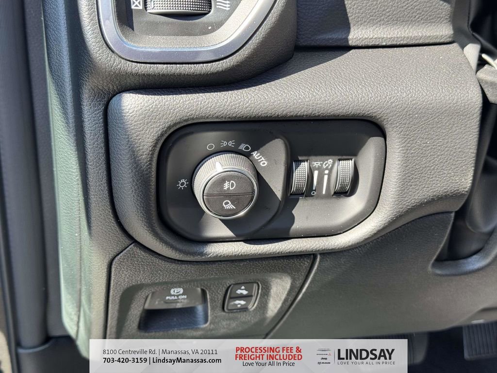 New 2026 RAM 1500 4x4 Crew Cab image 26