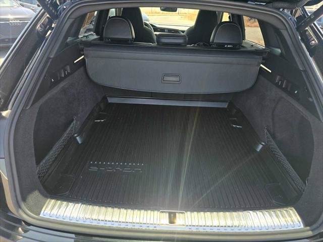 Used 2023 Audi e-tron S Prestige w/ Prestige Package AWD/4WD image 14