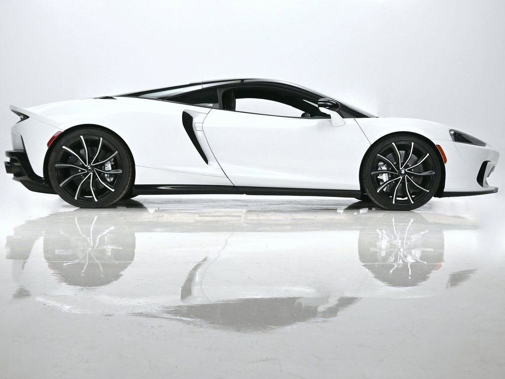Used 2025 McLaren GTS RWD image 12