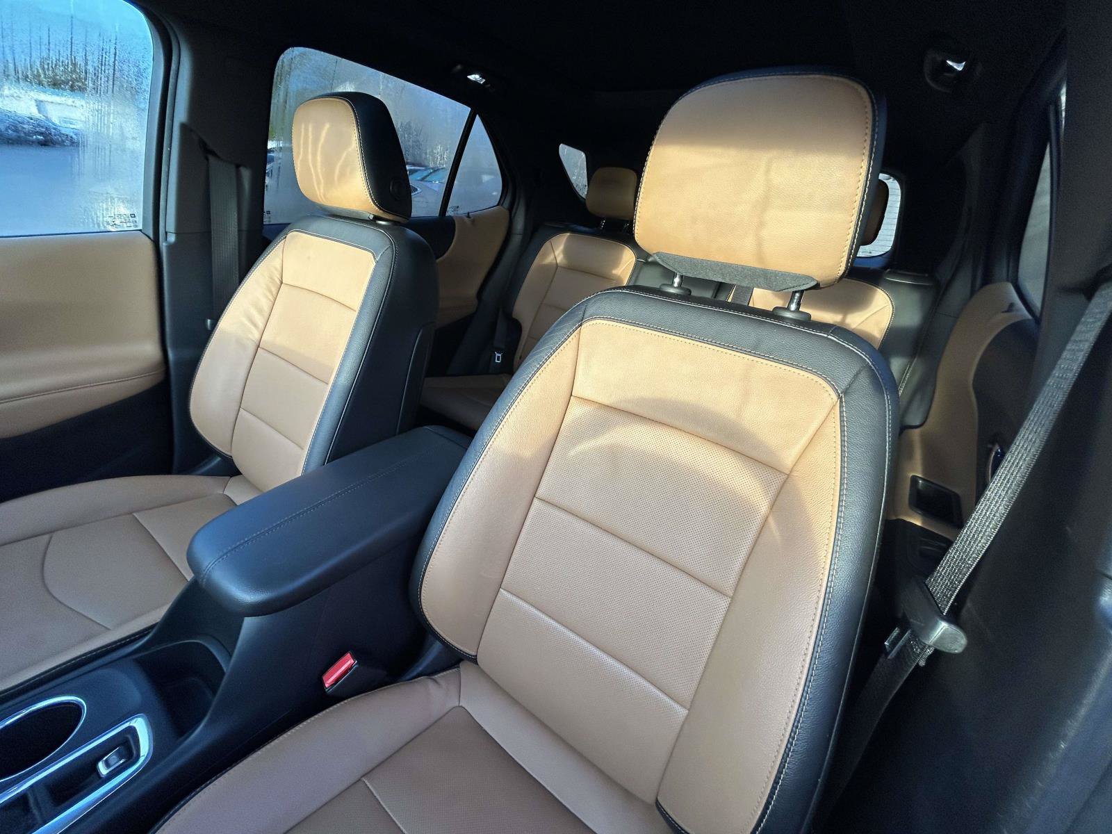 Used 2020 Chevrolet Equinox Premier FWD image 16