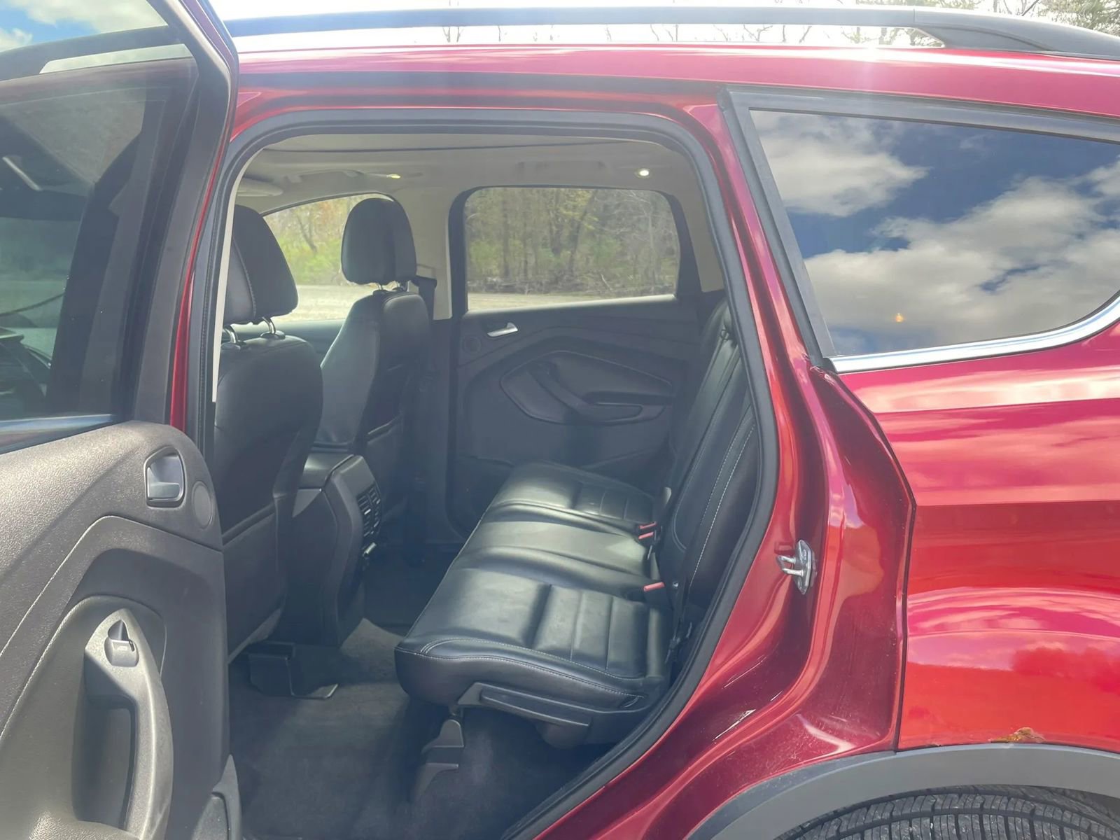 Used 2014 Ford Escape SE w/ Equipment Group 201A AWD/4WD image 12