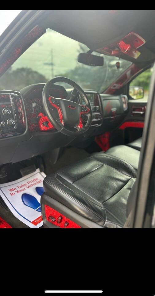 Used 2018 Chevrolet Silverado 1500 LT w/ All Star Edition image 11