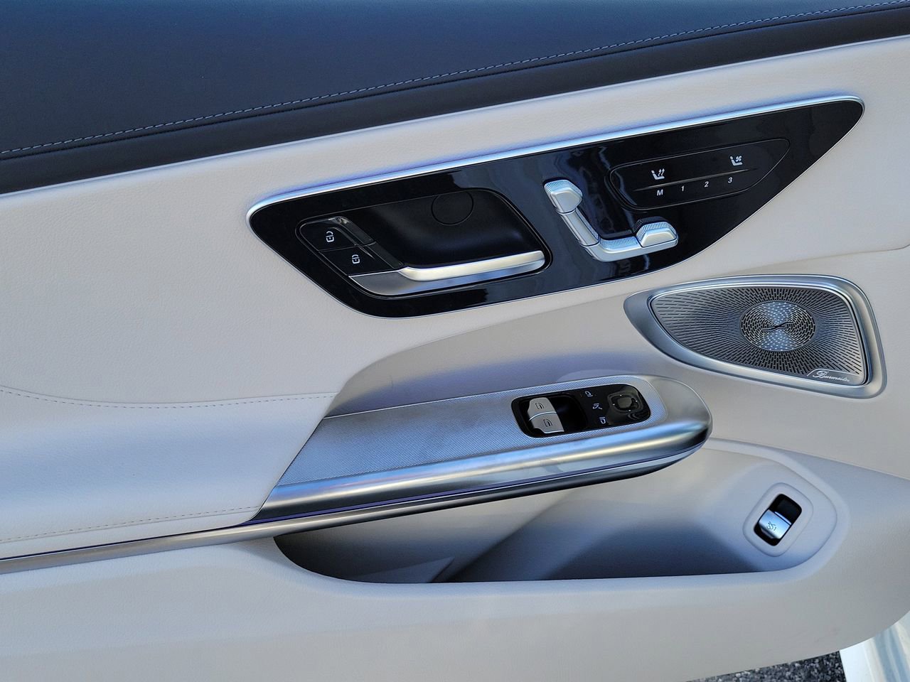 New 2026 Mercedes-Benz CLE 300 4MATIC Coupe image 18