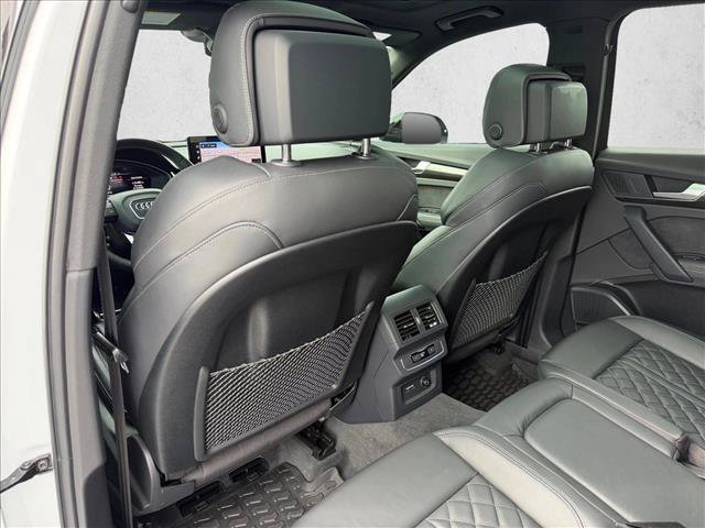 Used 2023 Audi SQ5 Premium Plus w/ Premium Plus Package AWD/4WD image 18