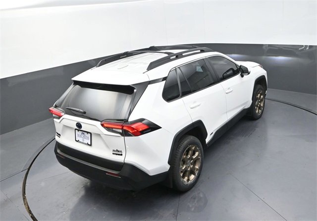 Used 2023 Toyota RAV4 AWD Hybrid image 29
