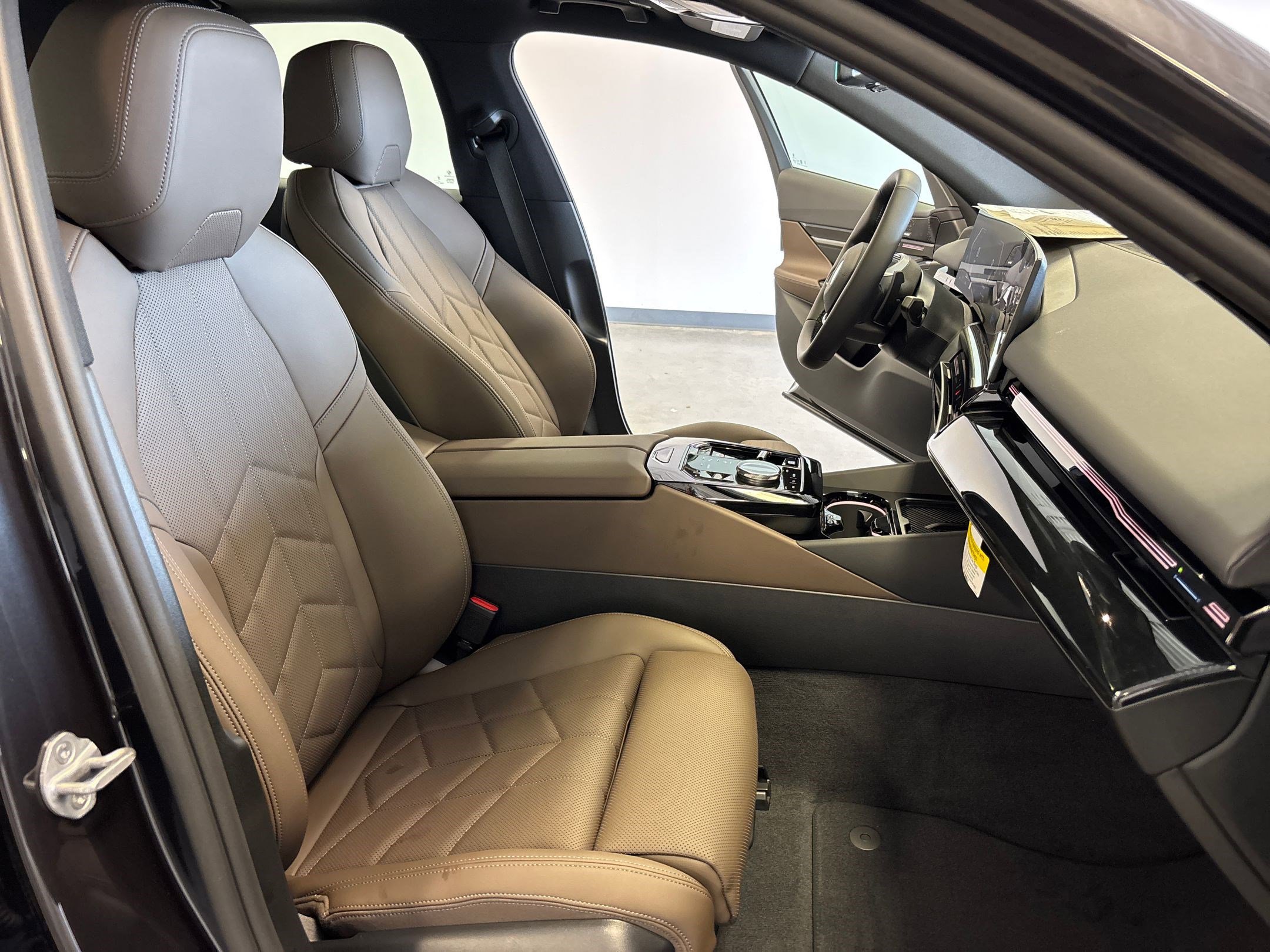 New 2026 BMW 530i image 38