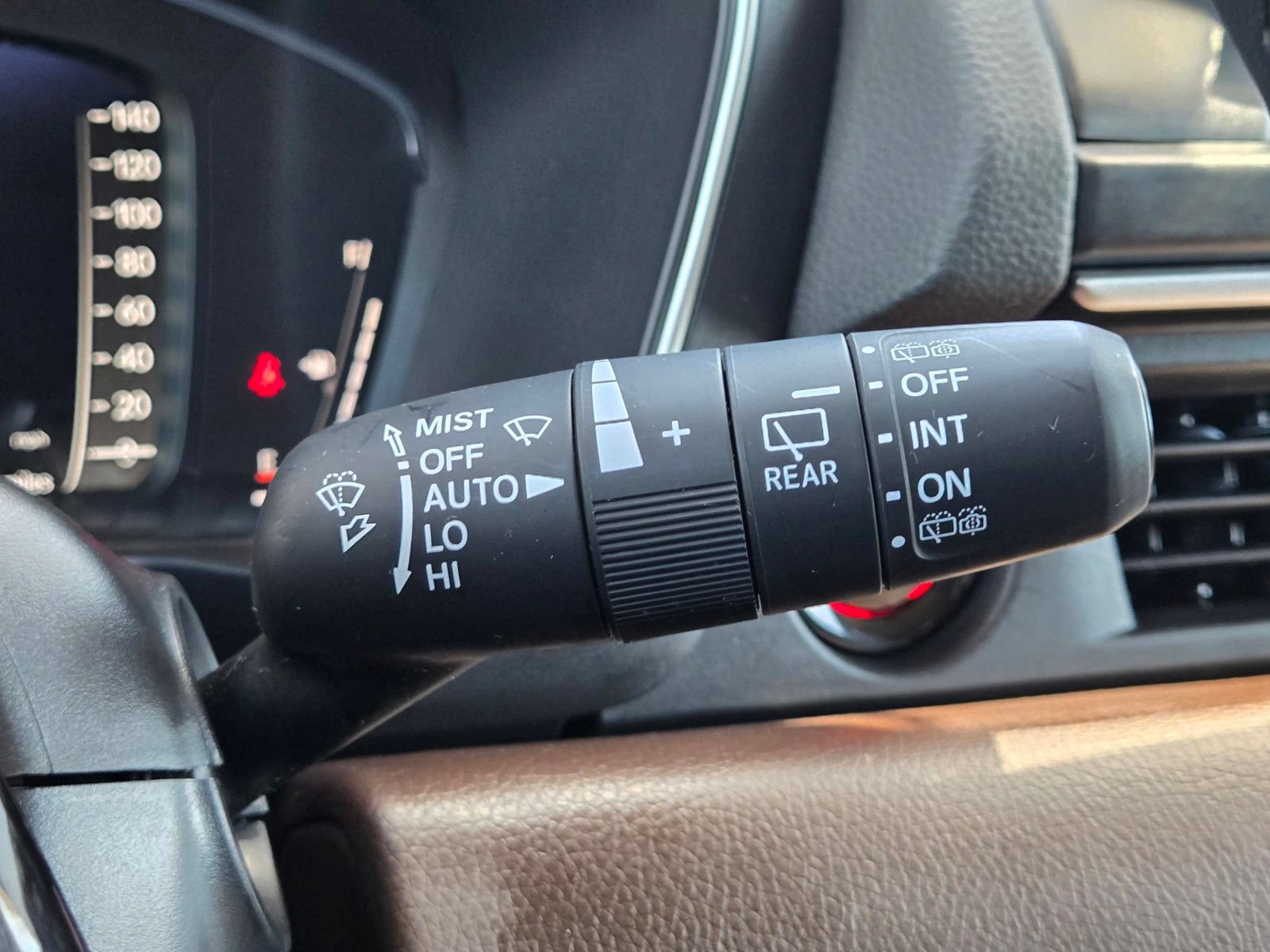Certified 2025 Honda Pilot Elite image 25