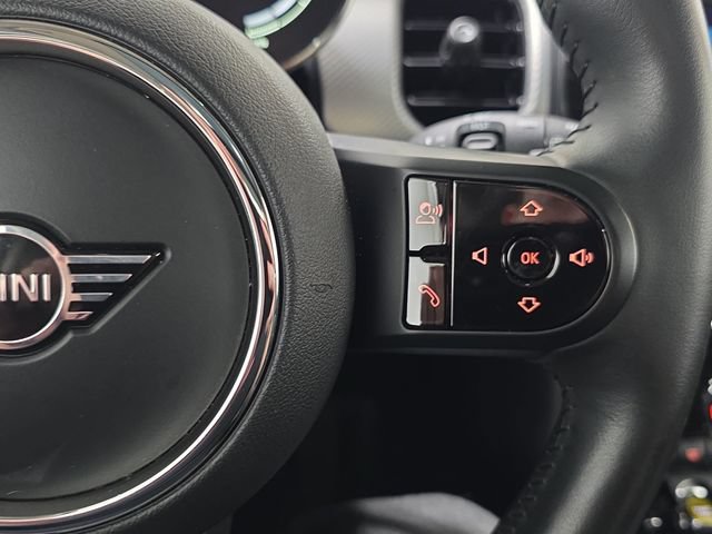 Used 2024 MINI Cooper SE FWD image 13