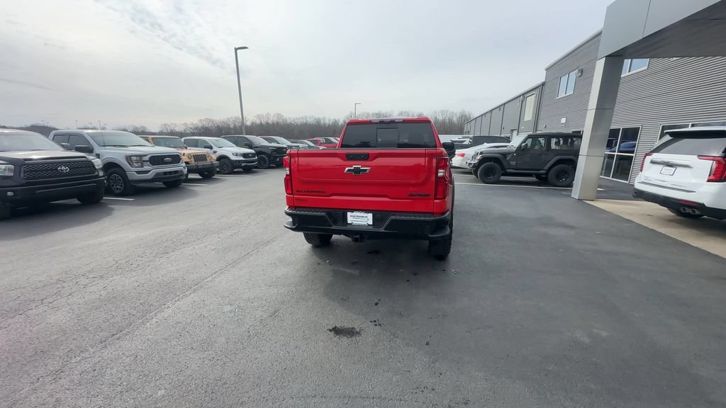 Used 2025 Chevrolet Silverado 1500 ZR2 w/ Technology Package AWD/4WD image 9