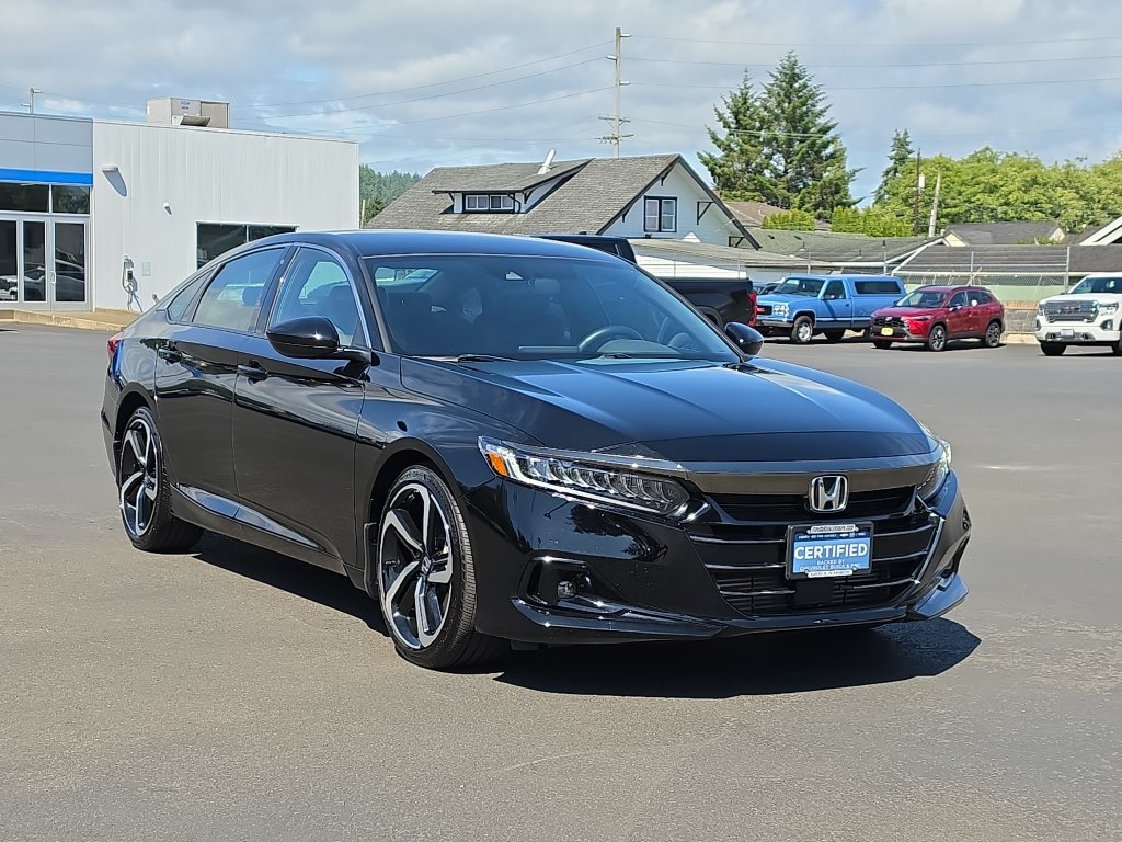 Used 2022 Honda Accord Sport image 2