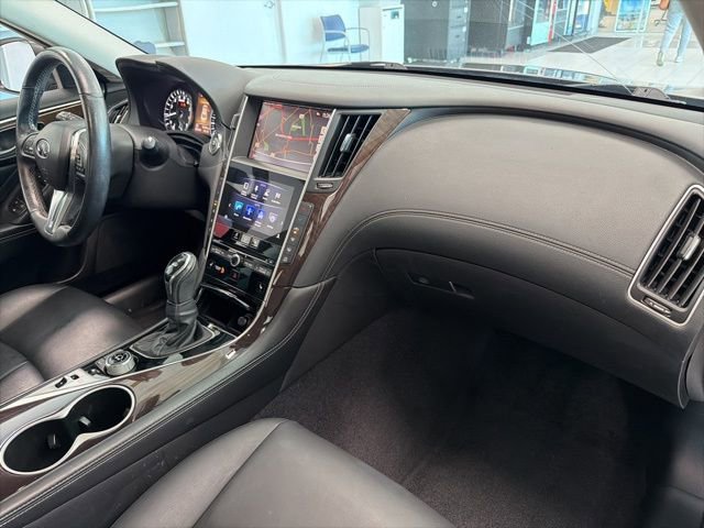 Used 2019 INFINITI Q50 Luxe w/ Essential Package (3.0T Luxe) image 31