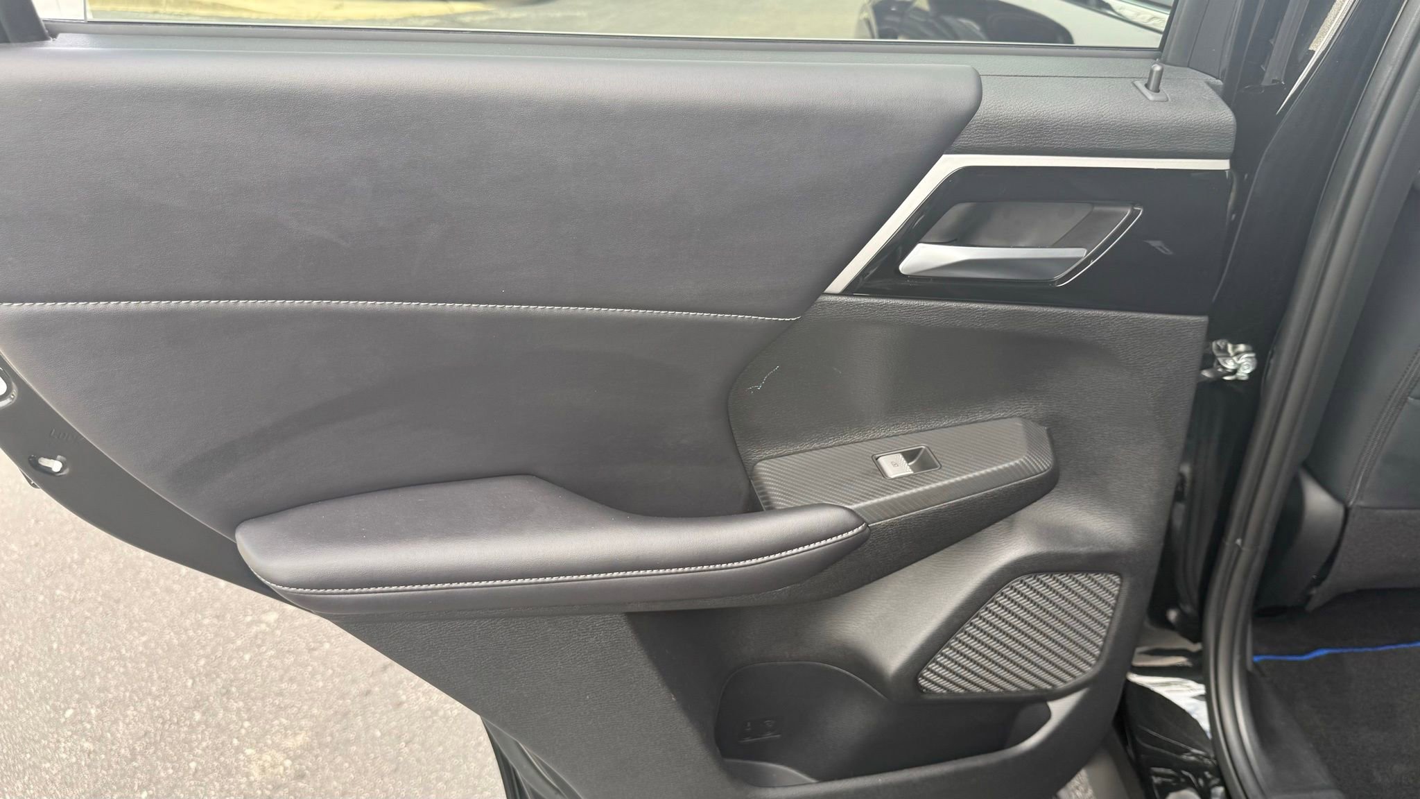 Used 2024 Mitsubishi Outlander SE image 36