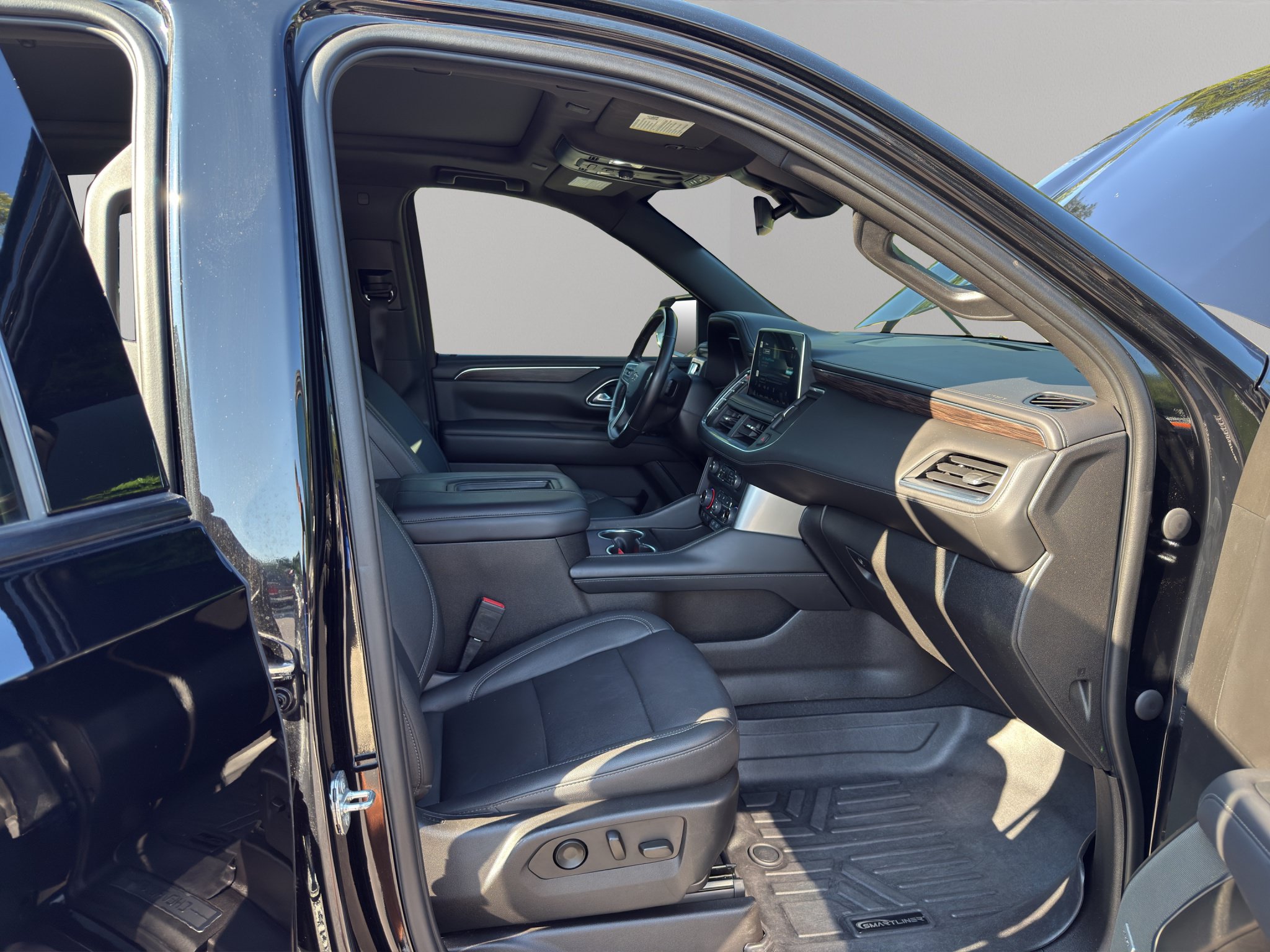 Used 2022 Chevrolet Tahoe Z71 AWD/4WD image 16