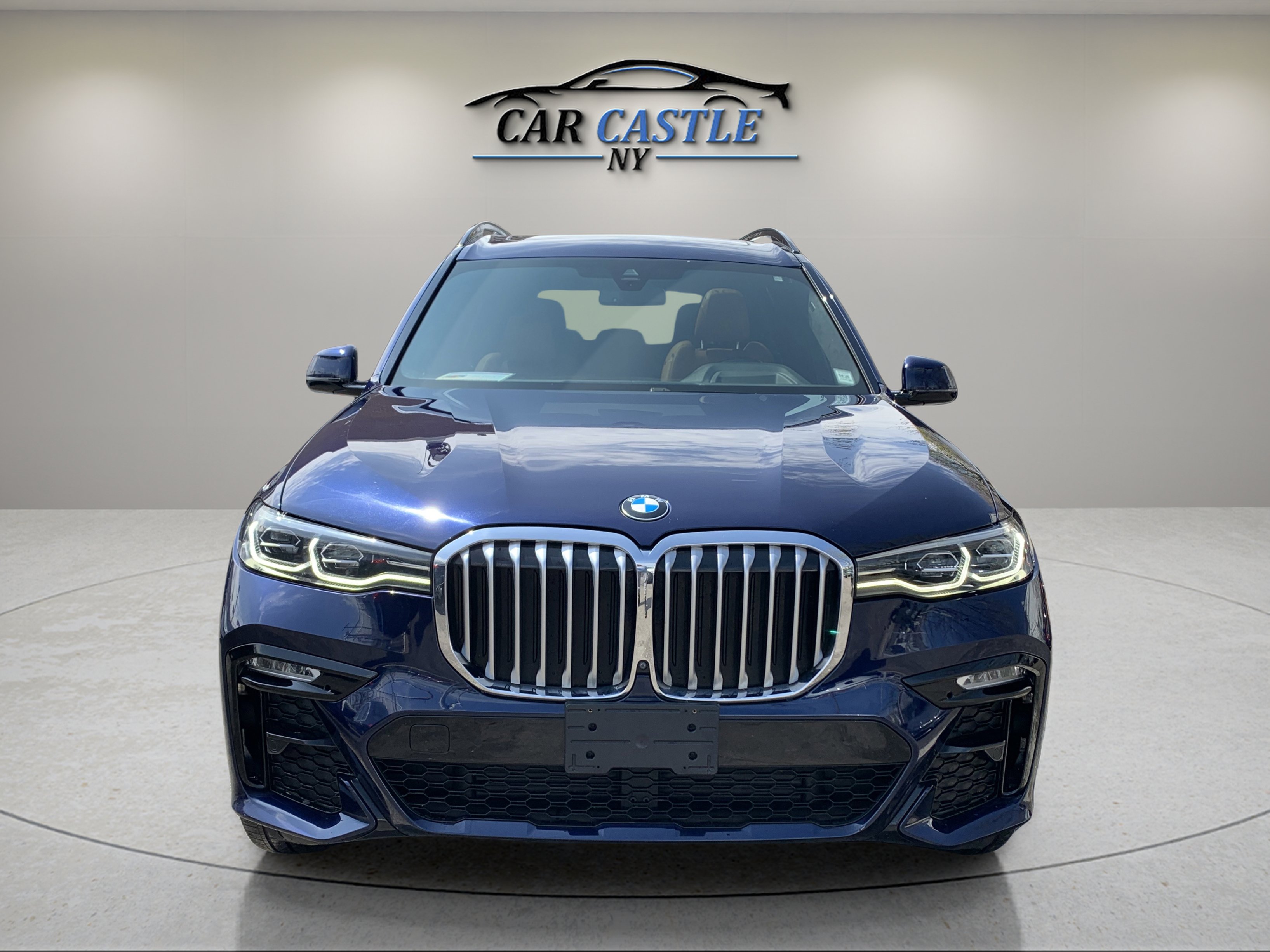 Used 2022 BMW X7 xDrive40i w/ M Sport Package image 3