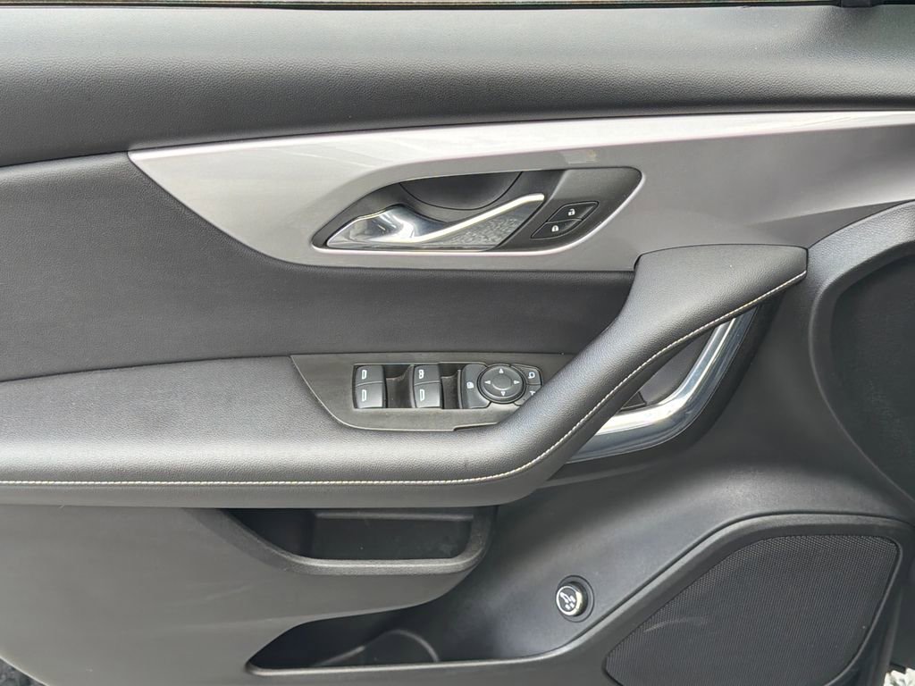 Used 2023 Chevrolet Blazer LT w/ Convenience Package image 3