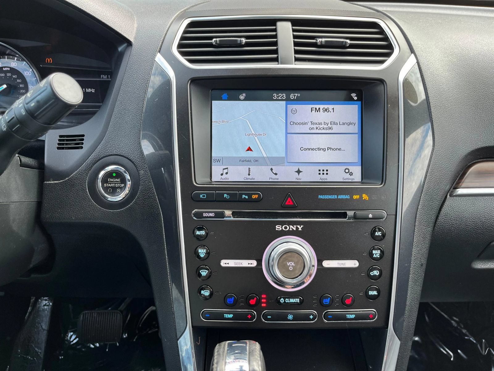 Used 2017 Ford Explorer Limited w/ Equipment Group 301A AWD/4WD image 18