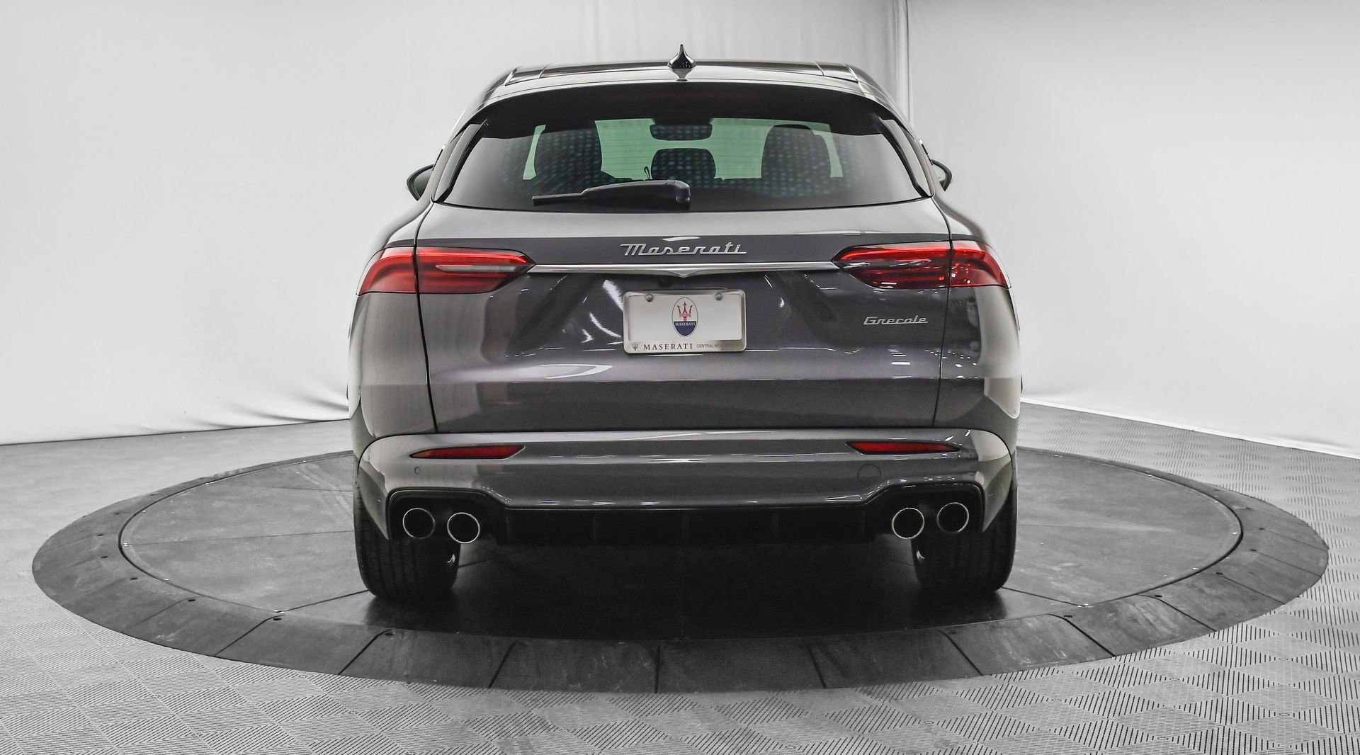 New 2025 Maserati Grecale GT image 6