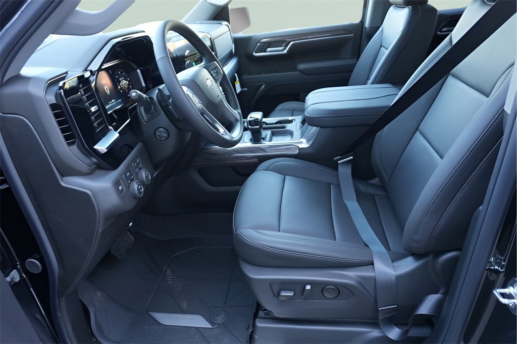 New 2026 Chevrolet Silverado 1500 LTZ w/ LTZ Convenience Package II image 14