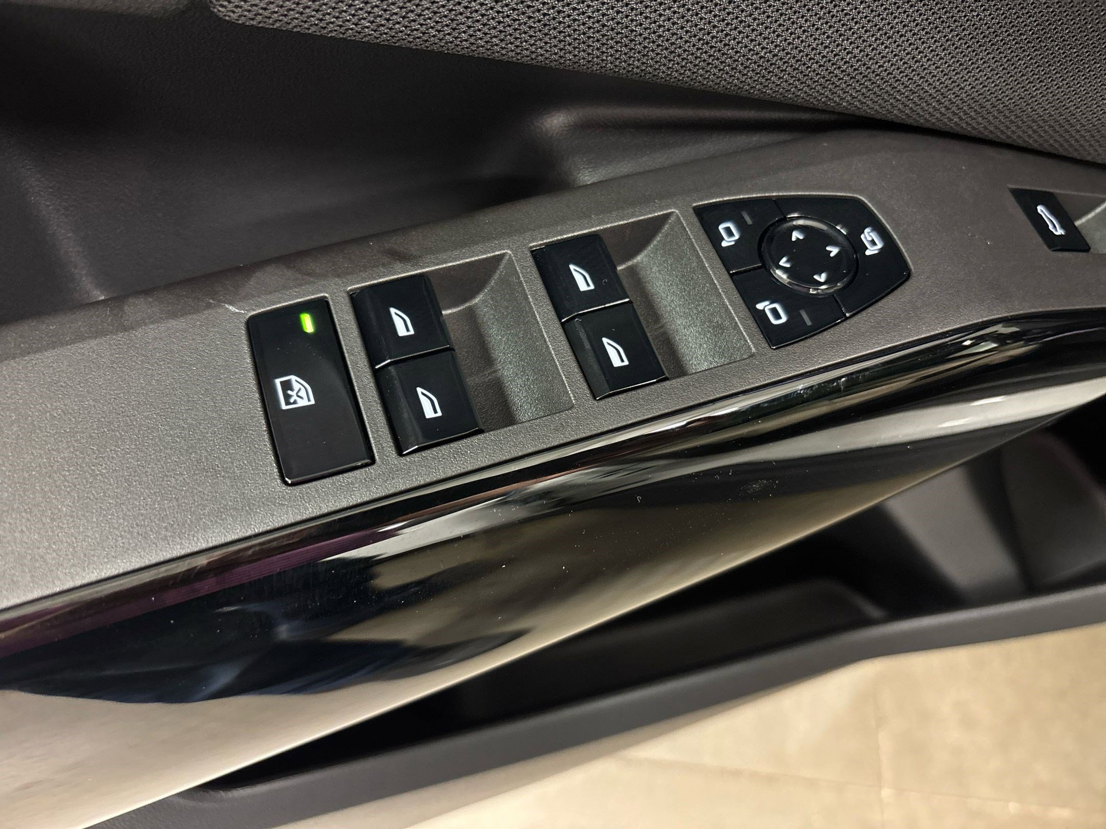 Used 2026 BMW X3 xDrive30 w/ Convenience Package image 27