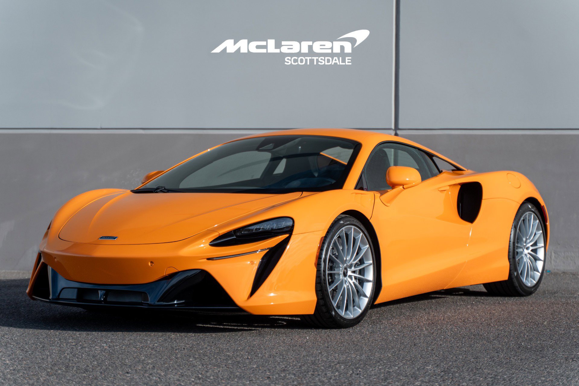 New 2026 McLaren Artura RWD image 3